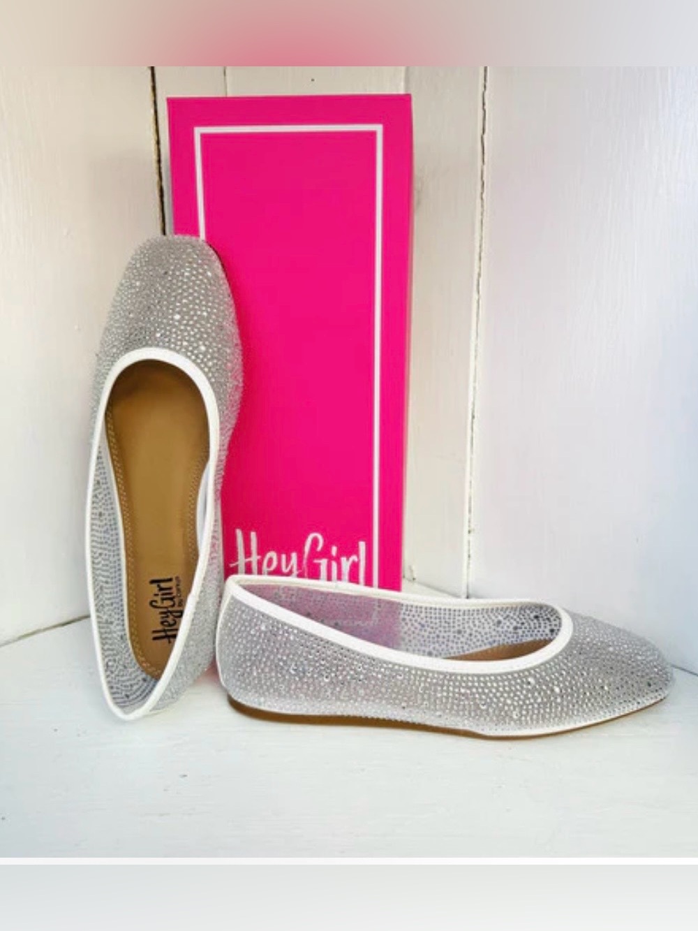 New Corkys It's a Vibe Rhinestone Embellished White Ballet Flat in White Sz 8 - Picture 2 of 11